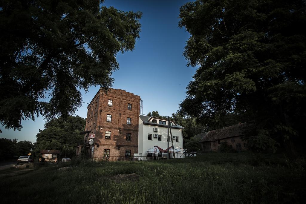 Bed and Breakfast W Starym Mlynie Milicz Exterior foto